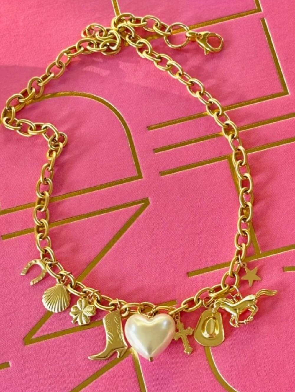 ALV Jewels X Conservaeur Dakota Americana Charm Necklace Gold & Freshwater Pearl